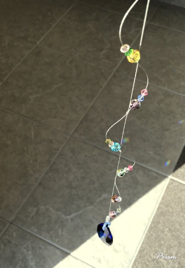 画像7: しずく50mmダークサファイア「らせん」ロング丈サンキャッチャー (7)